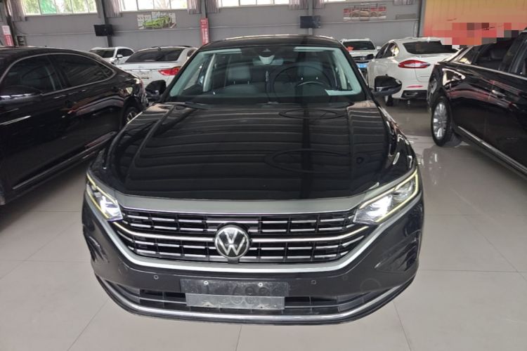 Used Volkswagen Passat 2022 330TSI Luxury Edition Front