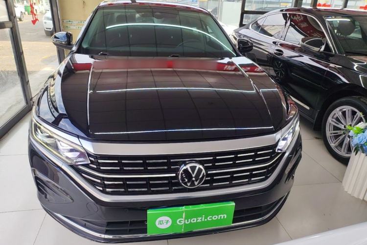 Used Volkswagen Passat 2022 330TSI Luxury Edition Front