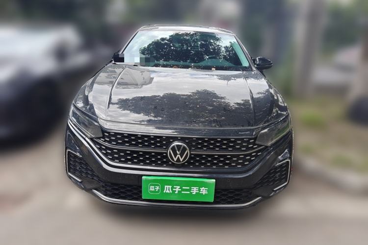 Used Volkswagen Passat 2022 330TSI Elite Edition Front