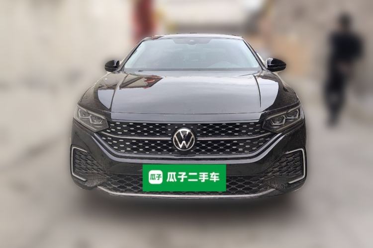 Used Volkswagen Passat 2022 330TSI Starry Luxury Edition Front