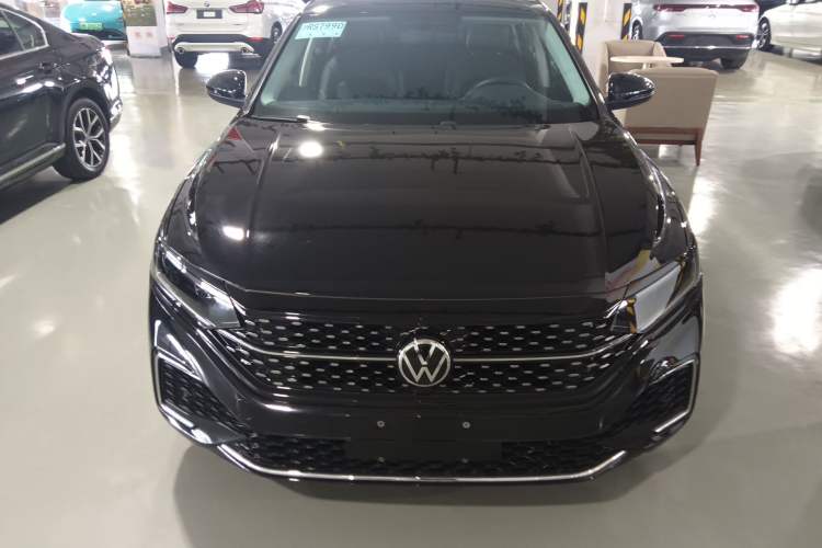 Used Volkswagen Passat 2022 330TSI Starry Elite Edition Front