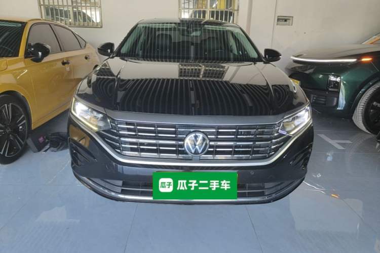 Used Volkswagen Passat 2022 330TSI Elite Edition Front