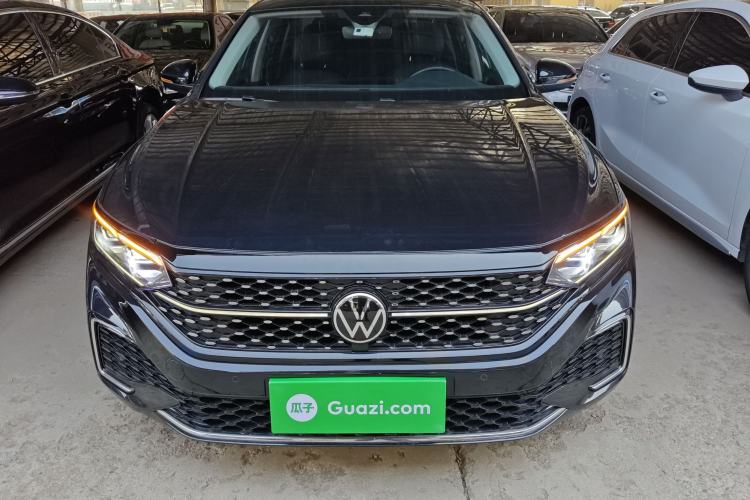 Used Volkswagen Passat 2022 330TSI Starry Luxury Edition Front