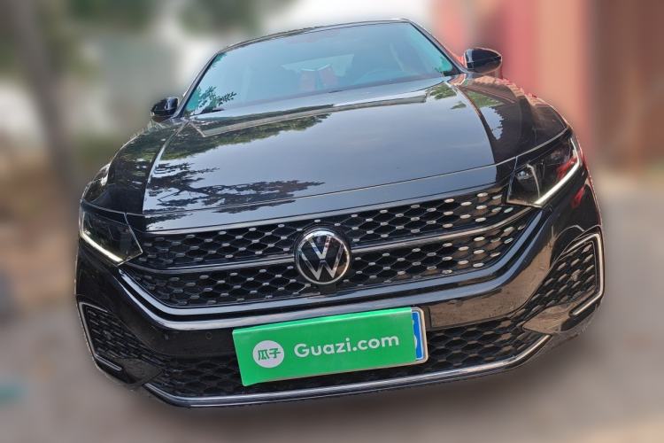 Used Volkswagen Passat 2022 330TSI Starry Elite Edition Front