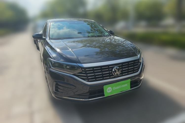 Used Volkswagen Passat 2022 330TSI Luxury Edition Front