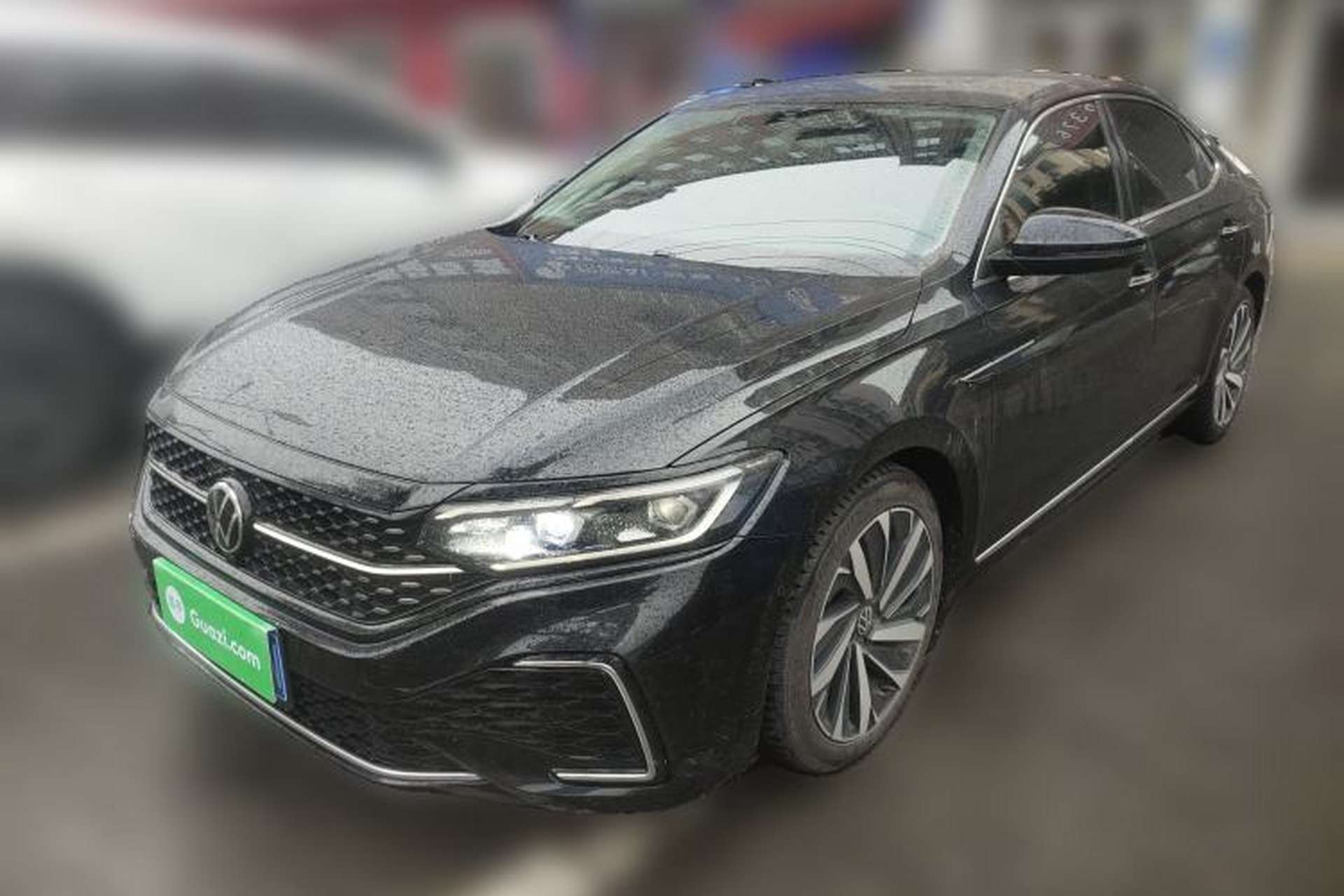 Used Volkswagen Passat 2022 330TSI Starry Luxury Edition Front Left 45 Deg