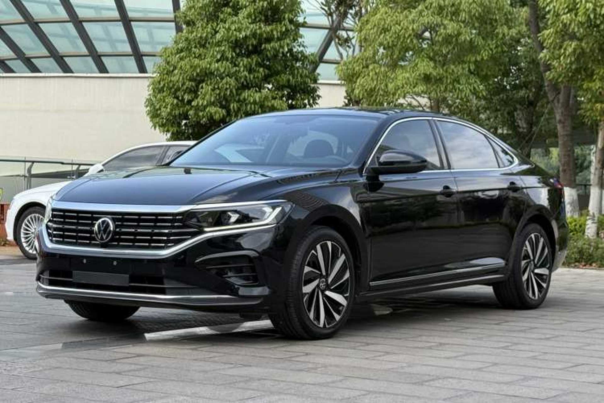 Used Volkswagen Passat 2022 330TSI Elite Edition Front Left 45 Deg