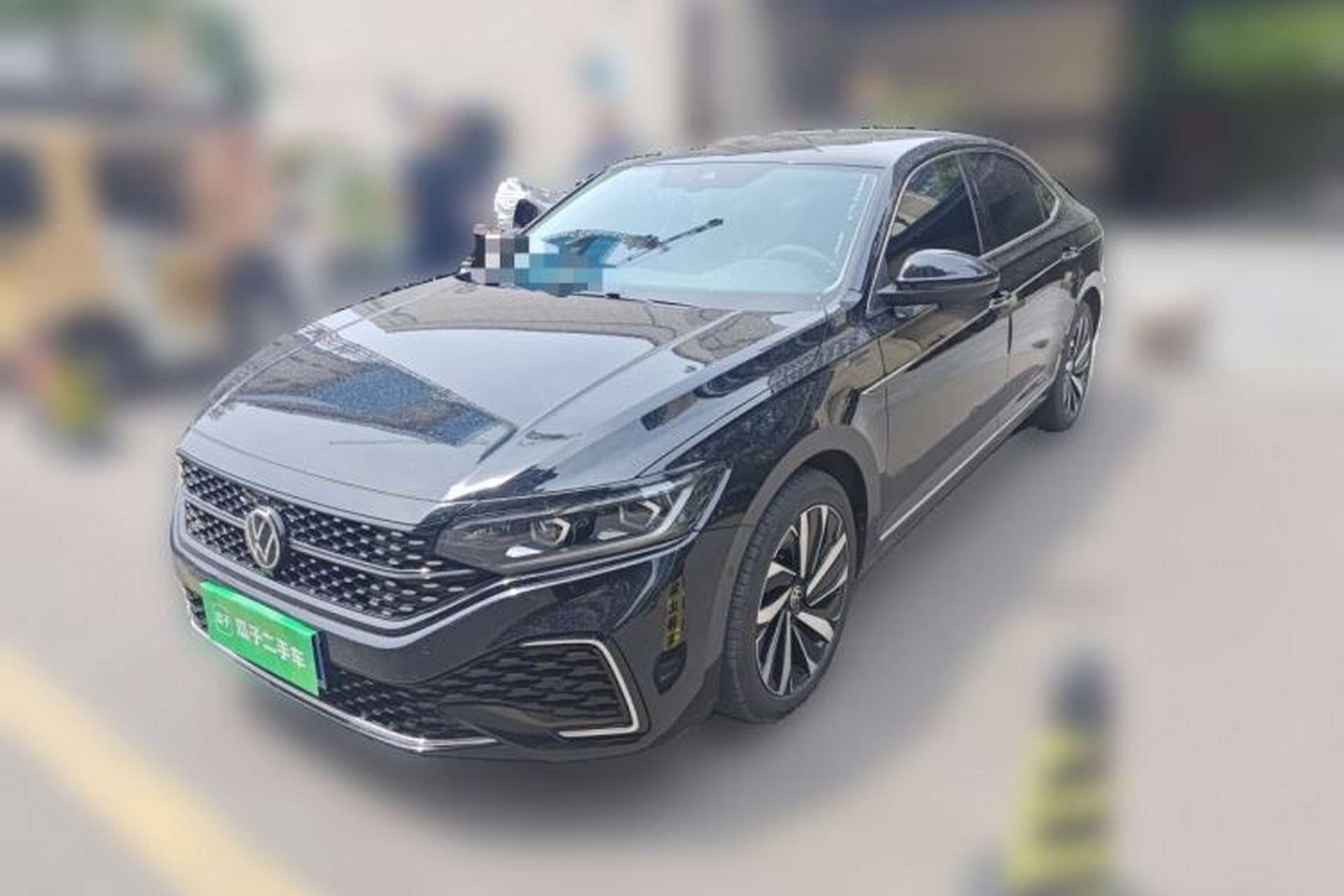 Used Volkswagen Passat 2022 330TSI Starry Luxury Edition Front Left 45 Deg