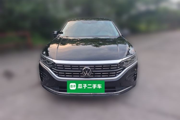 Used Volkswagen Passat 2022 330TSI Luxury Edition Front