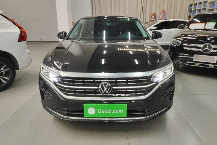 Used Volkswagen Passat 2022 330TSI Luxury Edition Front