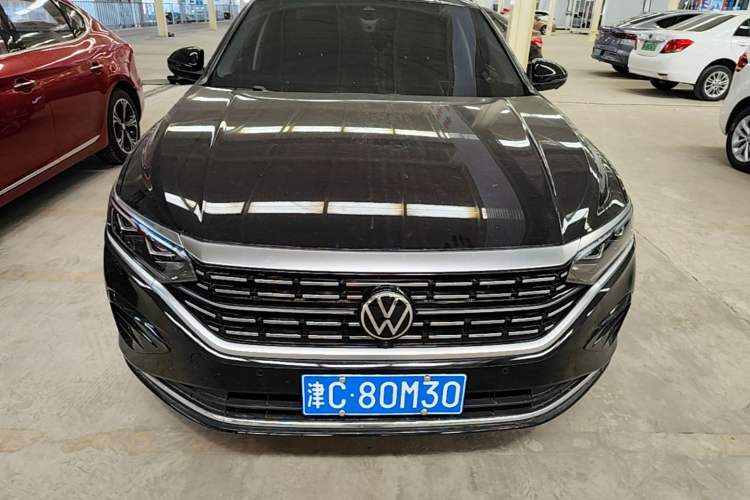 Used Volkswagen Passat 2022 330TSI Luxury Edition Front