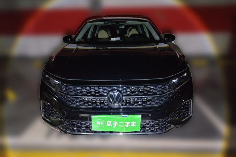 Used Volkswagen Passat 2022 330TSI Starry Elite Edition Front