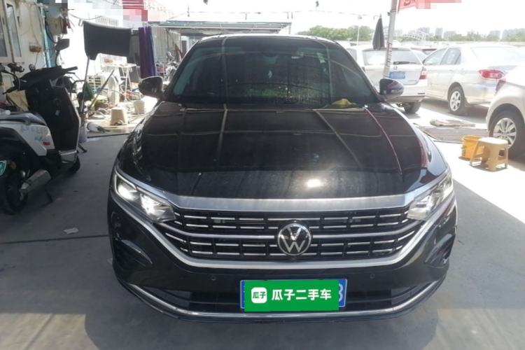 Used Volkswagen Passat 2022 380TSI Flagship Edition Front