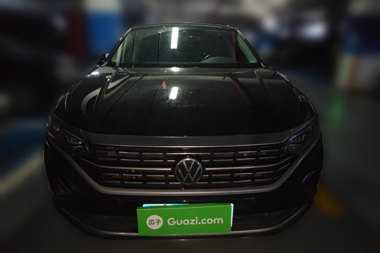 Used Volkswagen Passat 2022 330TSI Luxury Edition Front