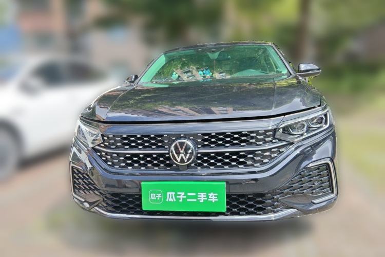 Used Volkswagen Passat 2022 330TSI Starry Luxury Edition Front