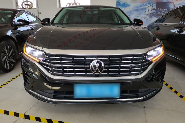 Used Volkswagen Passat 2022 330TSI Elite Edition Front