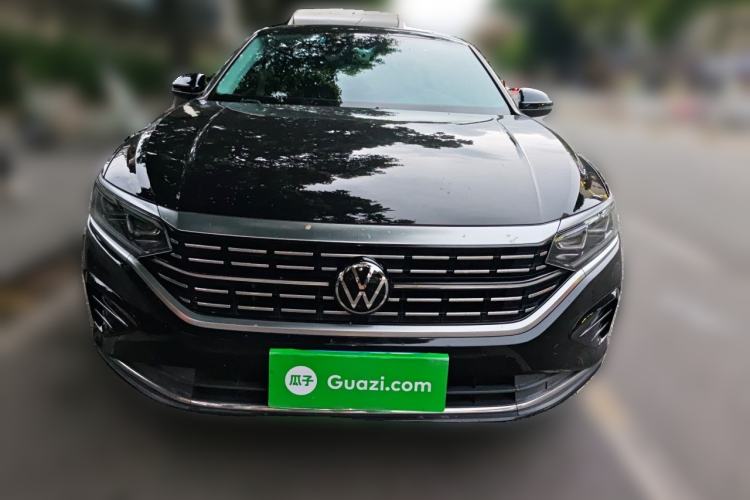 Used Volkswagen Passat 2022 330TSI Luxury Edition Front