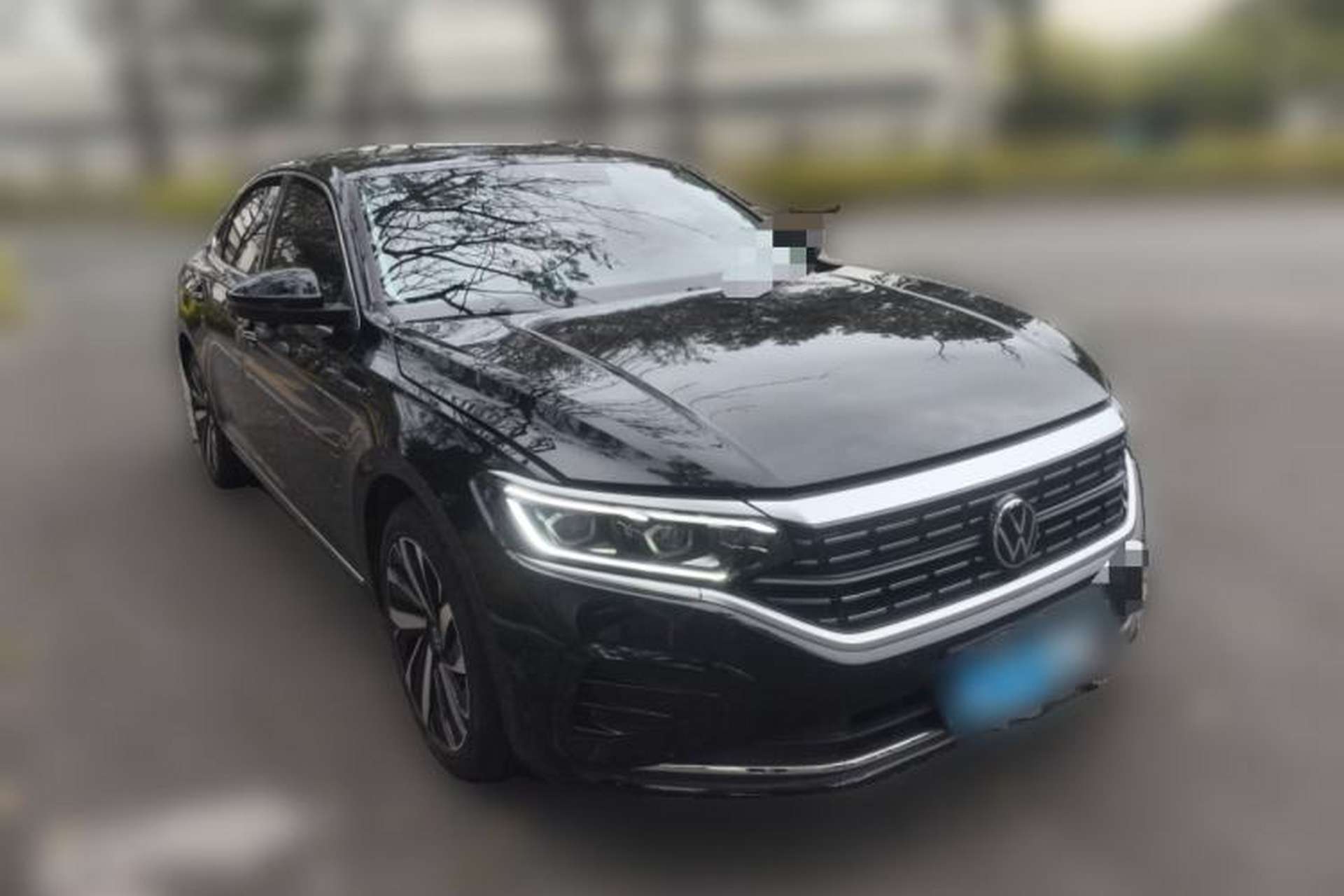 Used Volkswagen Passat 2022 330TSI Luxury Edition Front Right 45 Deg