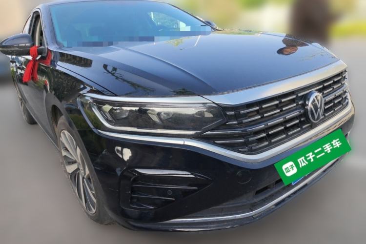 Used Volkswagen Passat 2022 330TSI Elite Edition Front Right 45 Deg