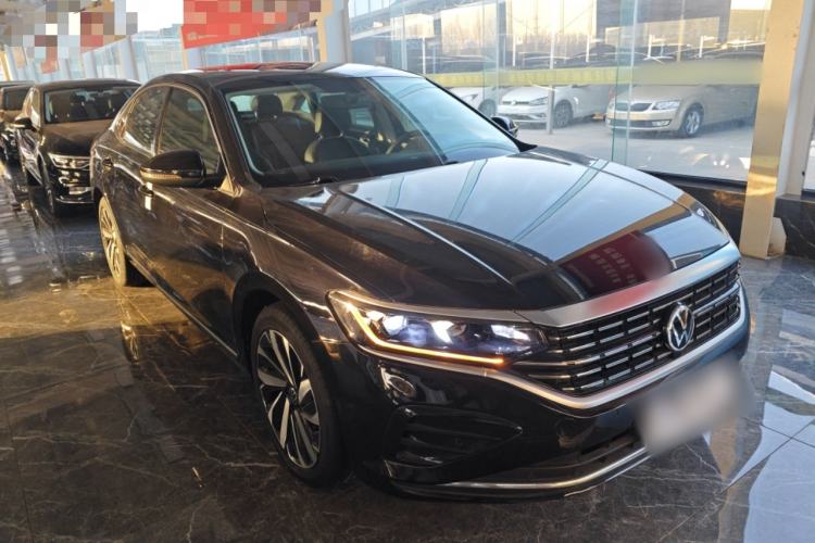 Used Volkswagen Passat 2022 330TSI Elite Edition Front Right 45 Deg