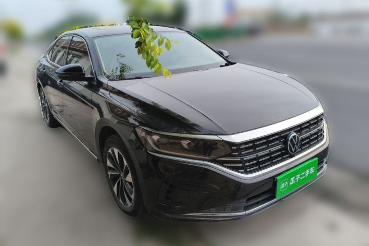 Used Volkswagen Passat 2022 330TSI Elite Edition Front Right 45 Deg