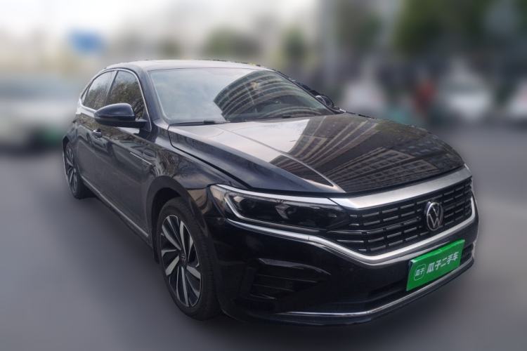 Used Volkswagen Passat 2022 330TSI Elite Edition Front Right 45 Deg