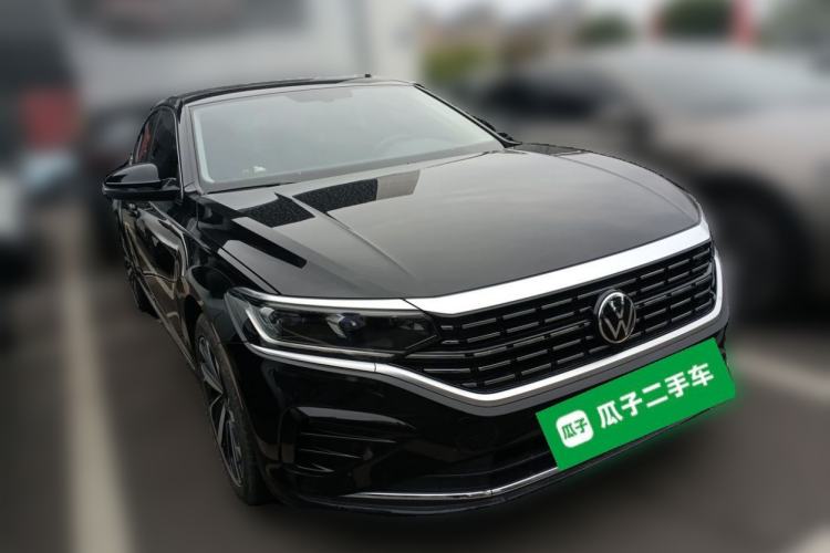Used Volkswagen Passat 2022 330TSI Elite Edition Front Right 45 Deg