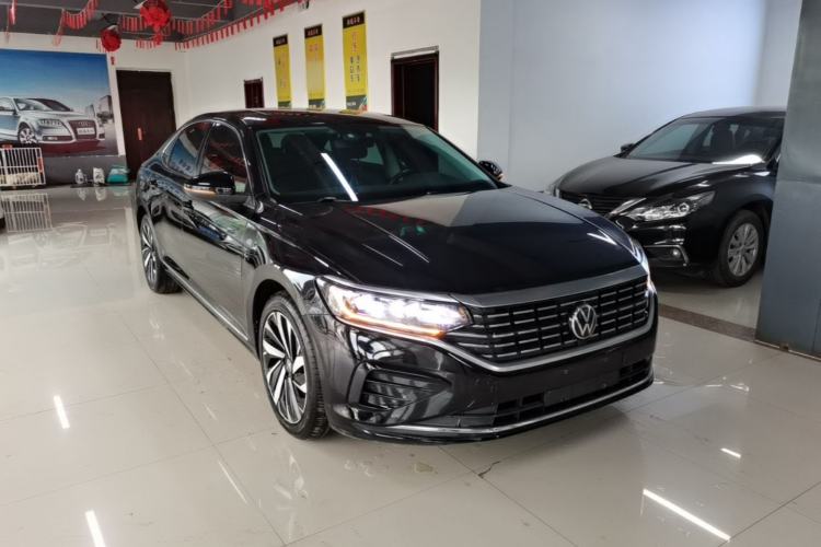 Used Volkswagen Passat 2022 330TSI Elite Edition Custom Version Front Right 45 Deg