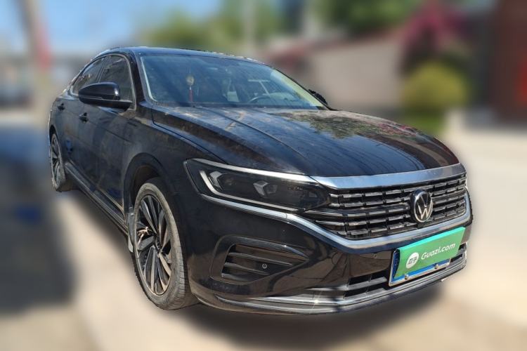 Used Volkswagen Passat 2022 330TSI Elite Edition Front Right 45 Deg