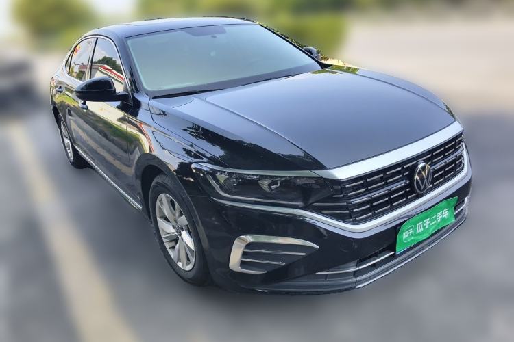 Used Volkswagen Passat 2022 280TSI Business Edition Front Right 45 Deg