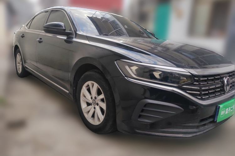Used Volkswagen Passat 2022 280TSI Business Edition Front Right 45 Deg