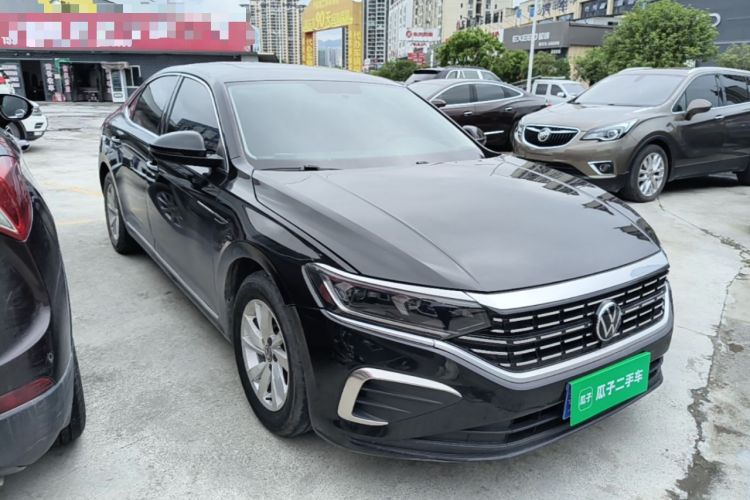 Used Volkswagen Passat 2022 280TSI Business Edition Front Right 45 Deg