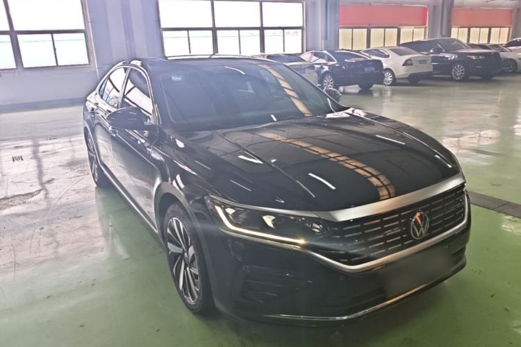 Used Volkswagen Passat 2022 330TSI Elite Edition Front Right 45 Deg