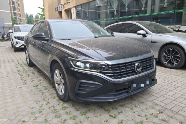 Used Volkswagen Passat 2022 280TSI Business Edition Front Right 45 Deg