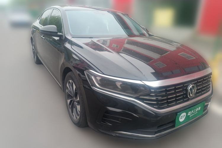 Used Volkswagen Passat 2022 330TSI Elite Edition Front Right 45 Deg