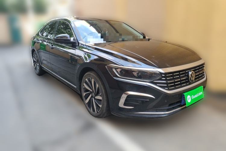 Used Volkswagen Passat 2022 330TSI Elite Edition Front Right 45 Deg