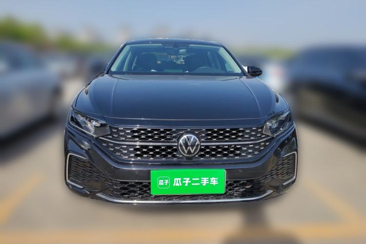 Used Volkswagen Passat 2022 330TSI Starry Elite Edition Front