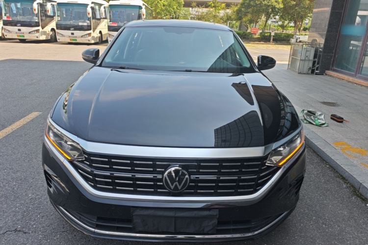 Used Volkswagen Passat 2022 330TSI Elite Edition Front