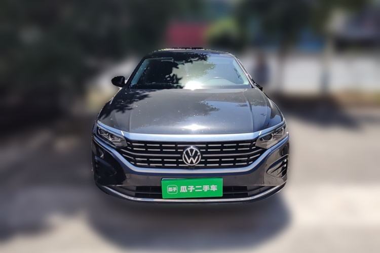 Used Volkswagen Passat 2022 330TSI Luxury Edition Front