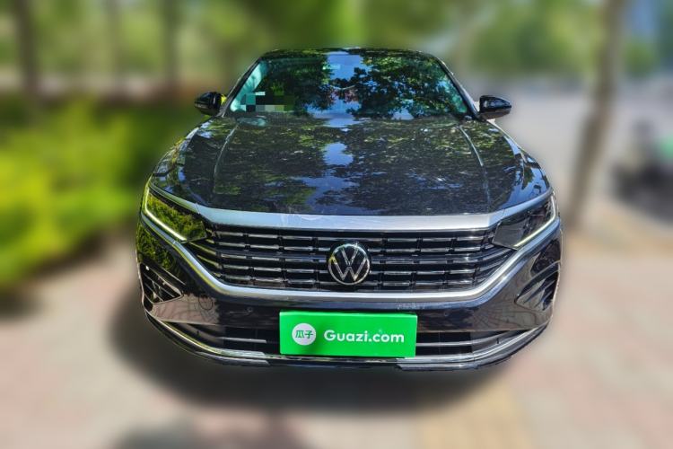 Used Volkswagen Passat 2022 330TSI Elite Edition Front