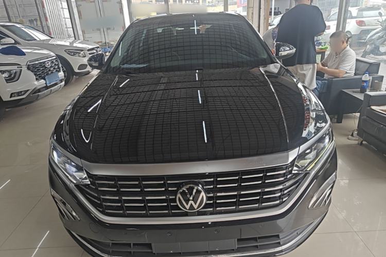 Used Volkswagen Passat 2022 330TSI Elite Edition Front