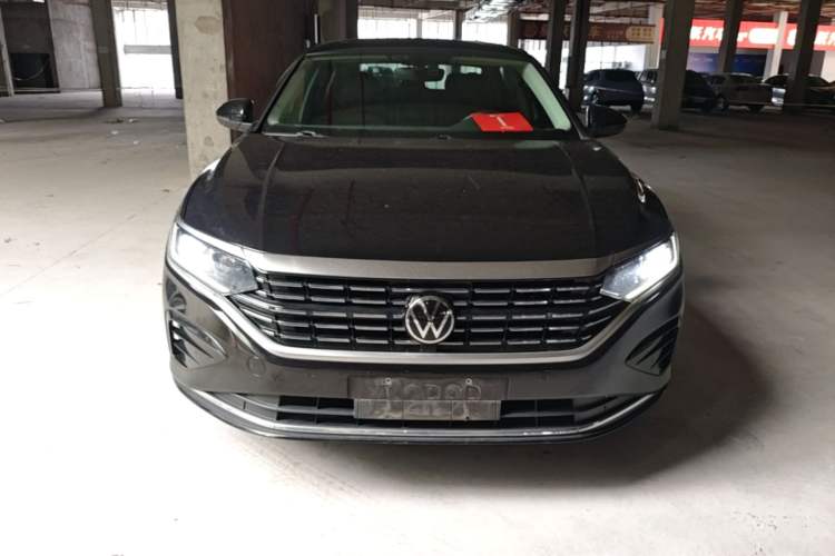 Used Volkswagen Passat 2022 330TSI Elite Edition Front