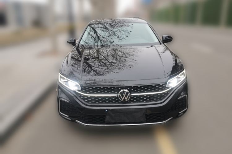 Used Volkswagen Passat 2022 330TSI Starry Luxury Edition Front