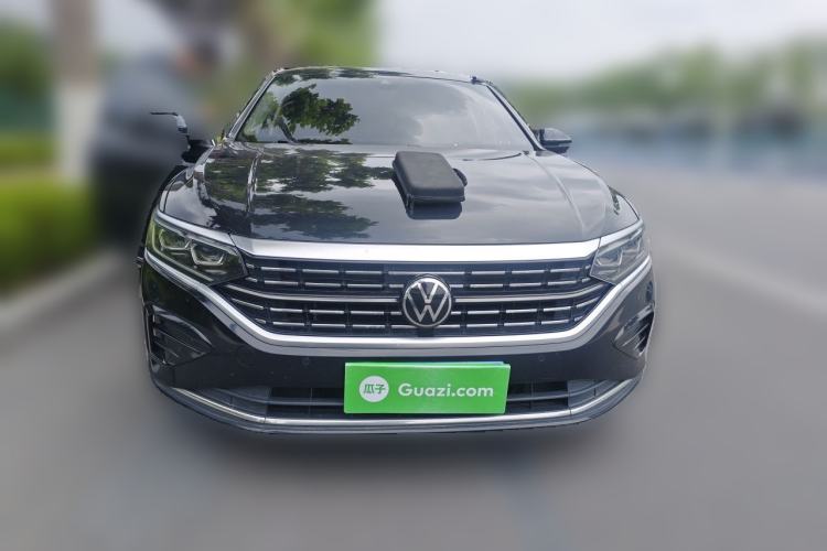Used Volkswagen Passat 2022 330TSI Luxury Edition Front
