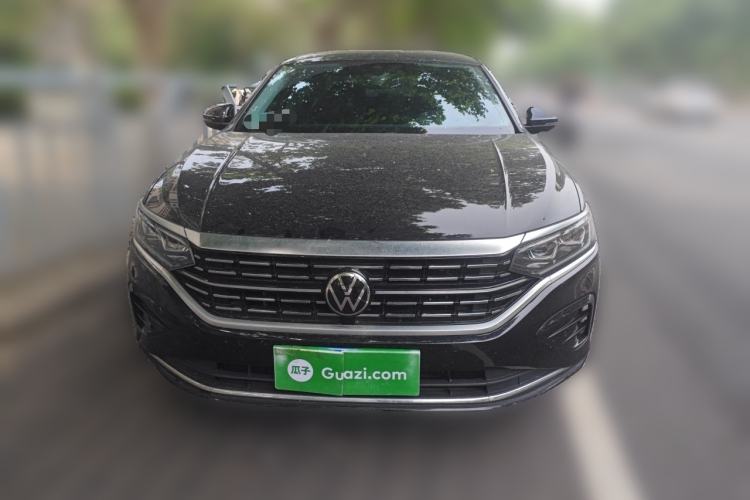 Used Volkswagen Passat 2022 330TSI Luxury Edition Front