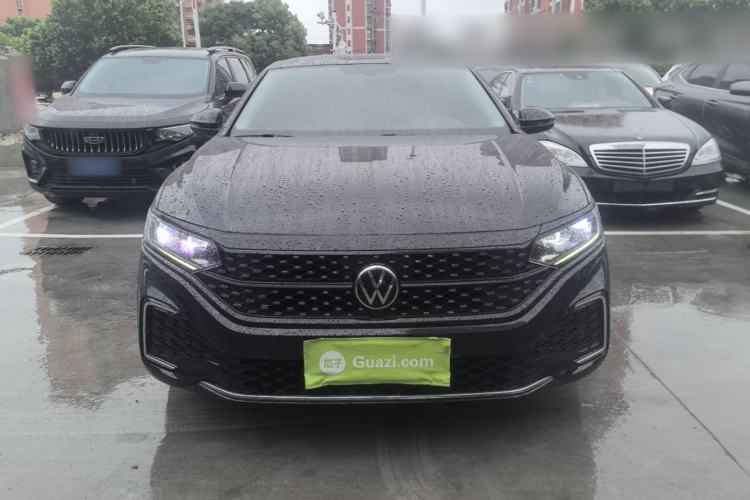 Used Volkswagen Passat 2022 330TSI Starry Elite Edition Front