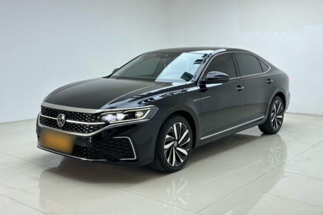 Used Volkswagen Passat 2022 330TSI Starry Luxury Edition