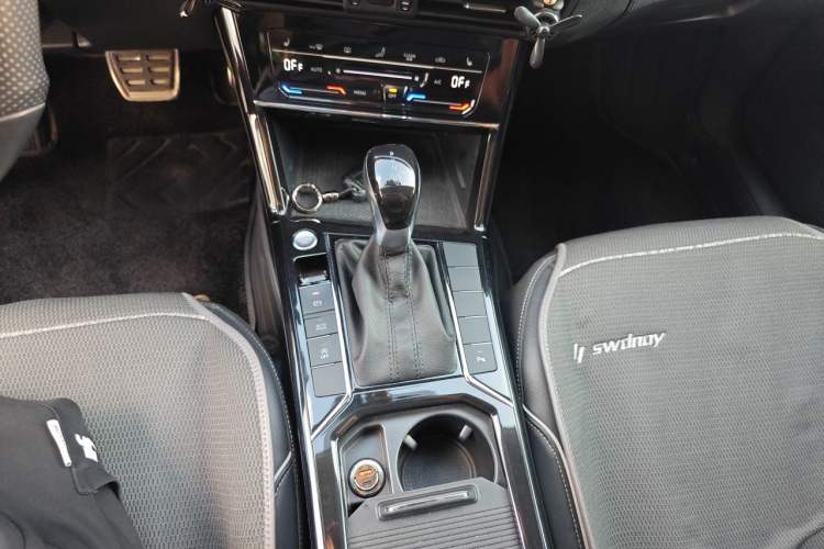 Used Volkswagen Passat 2022 330TSI Starry Elite Edition Gear Lever