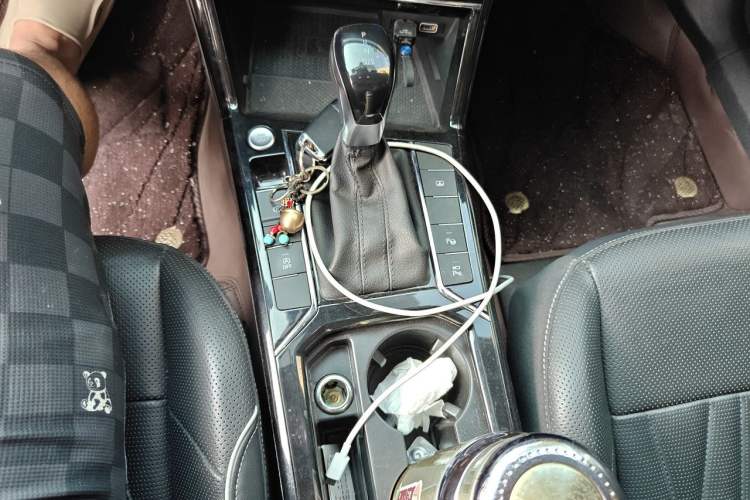 Used Volkswagen Passat 2022 330TSI Starry Luxury Edition Gear Lever