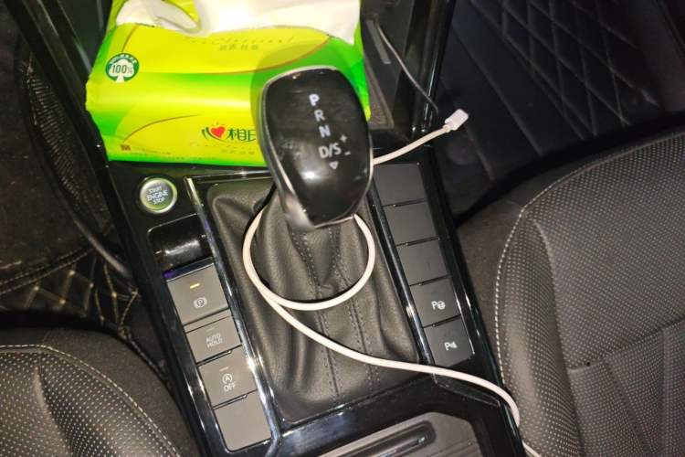 Used Volkswagen Passat 2022 330TSI Luxury Edition Gear Lever
